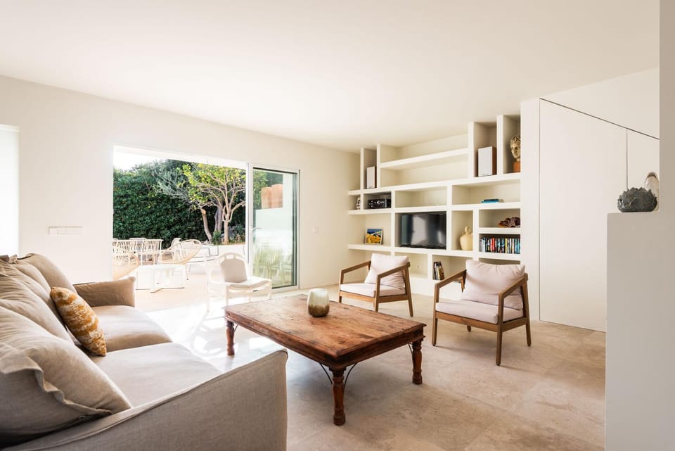 Property building, Living room