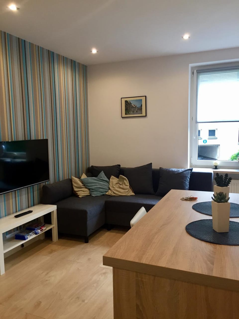 Communal lounge/ TV room, TV and multimedia, Seating area