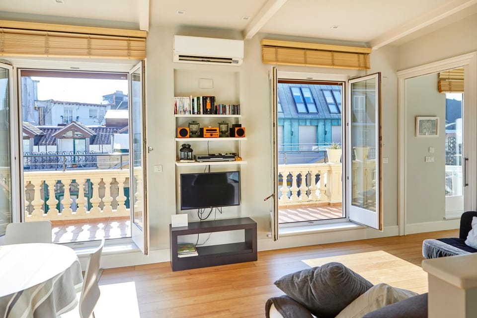 Balcony/Terrace, Living room