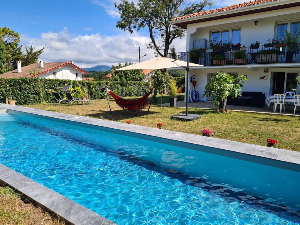 Property building, Swimming pool