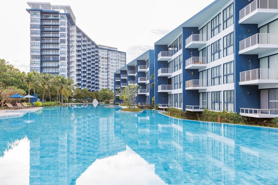 Property building, Swimming pool