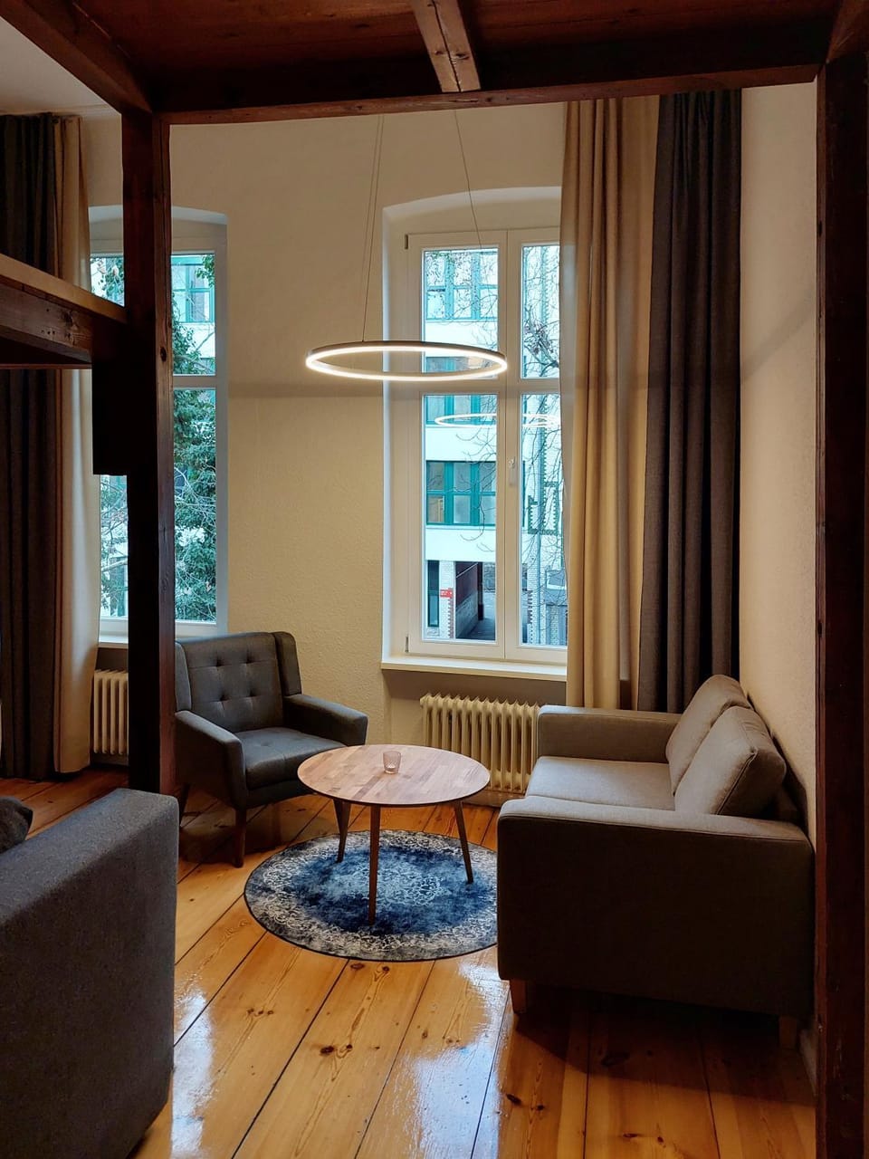 Living room, Seating area