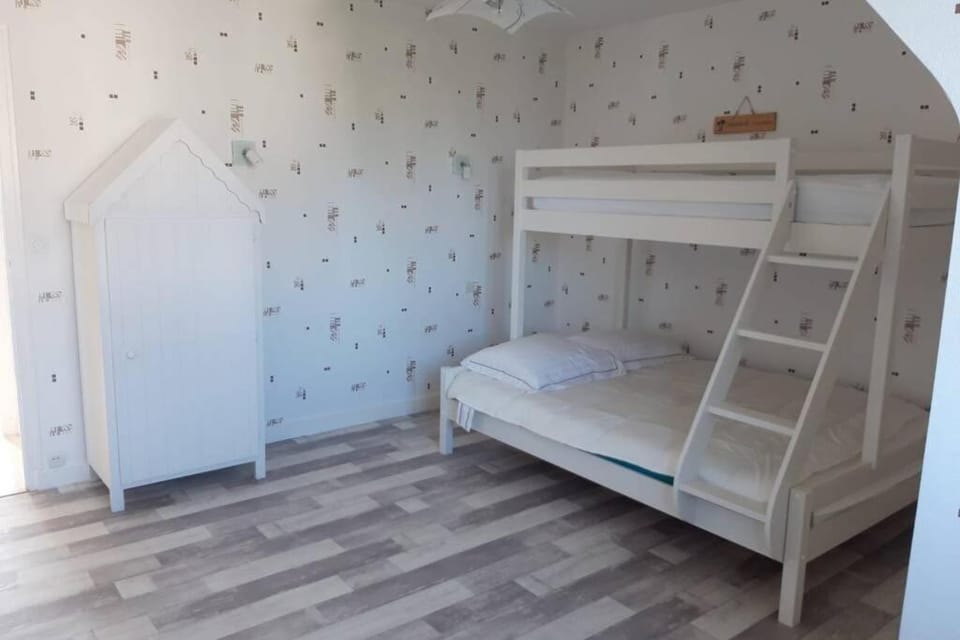 Leshorizonsperrosguirec House in Perros-Guirec