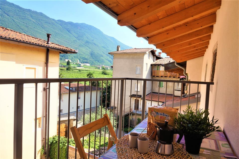Balcony/Terrace, Landmark view, Mountain view