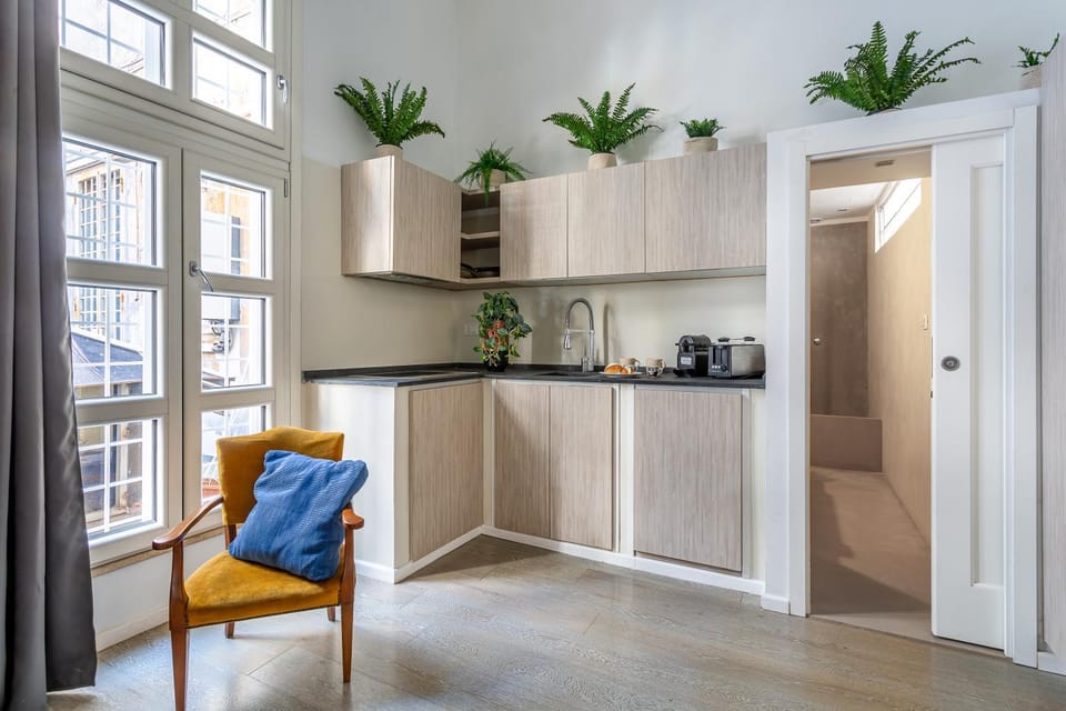 Kitchen or kitchenette, kitchen