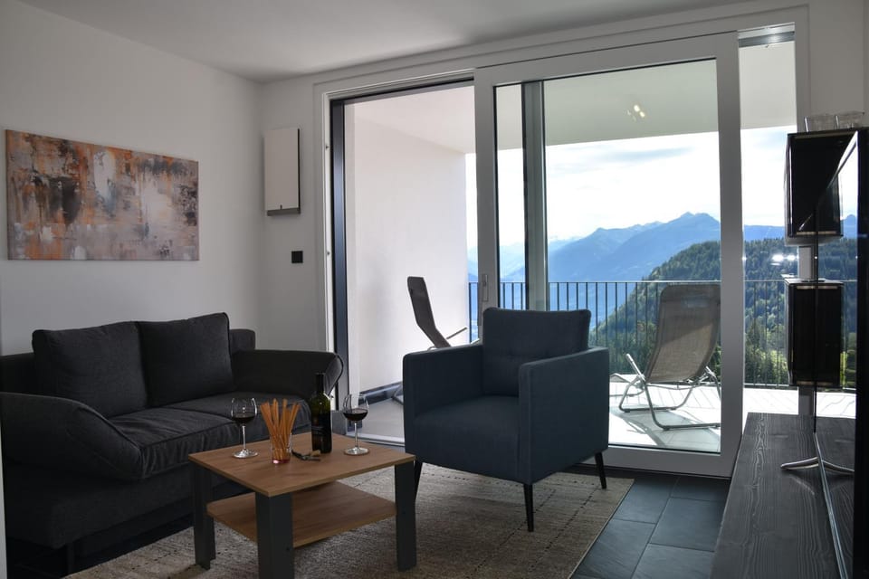 Living room, Seating area, Mountain view