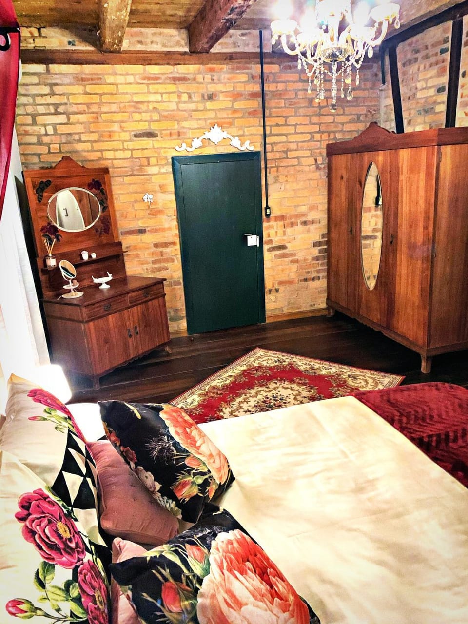 Bed, Photo of the whole room, Bedroom, wardrobe