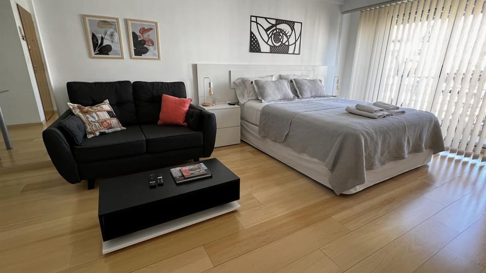 Bed, Living room, Bedroom