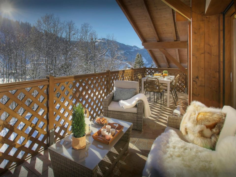 Day, Natural landscape, Winter, View (from property/room), Seating area, Mountain view