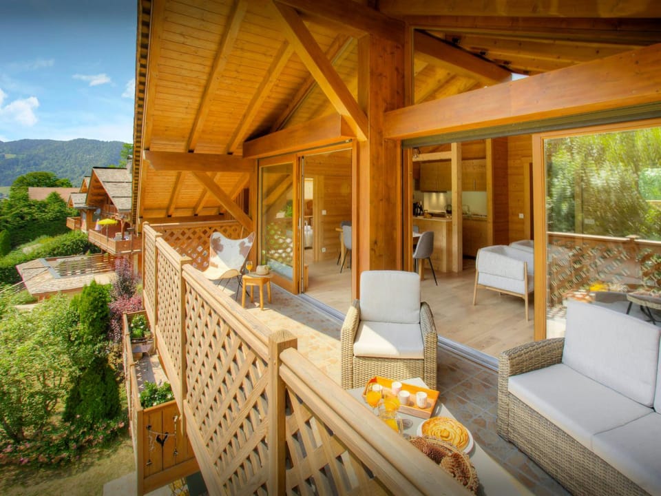 Day, Natural landscape, Summer, View (from property/room), Balcony/Terrace, Seating area, Mountain view