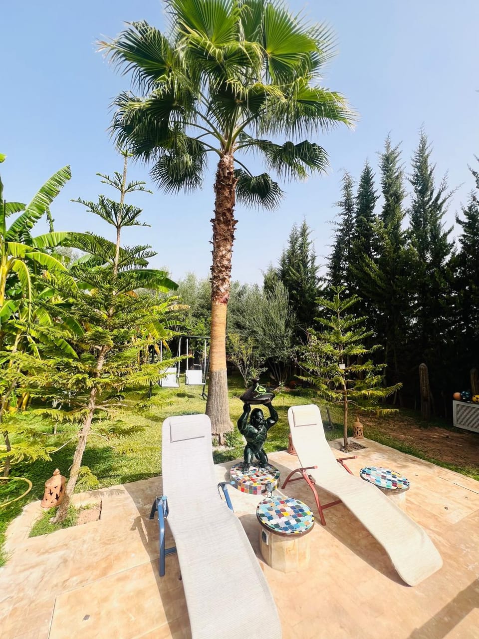 Garden view, sunbed