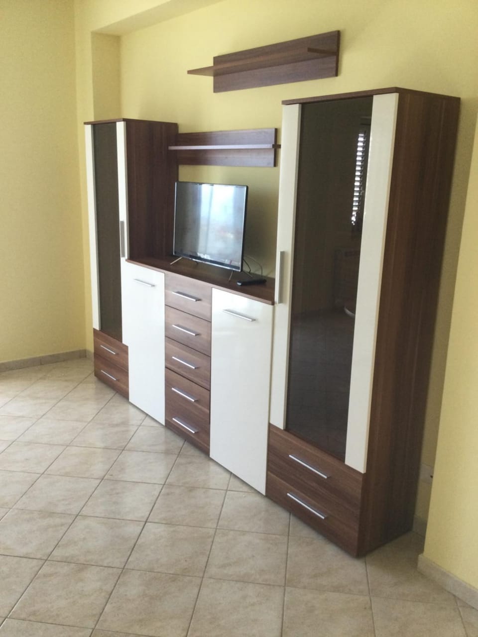 Communal lounge/ TV room, TV and multimedia, Living room