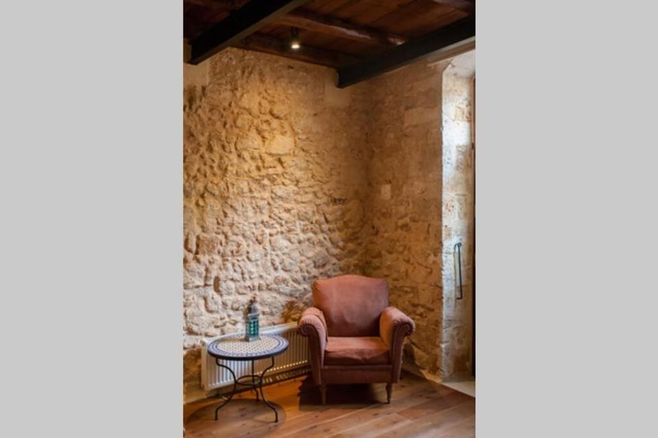 History and Charm Apartment in Chania