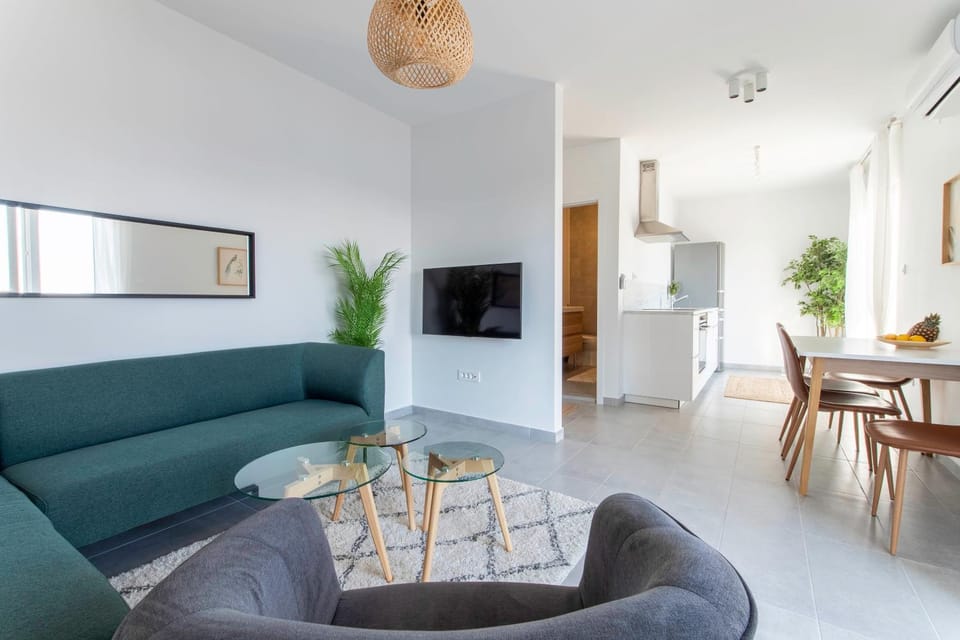 Living room, kitchen
