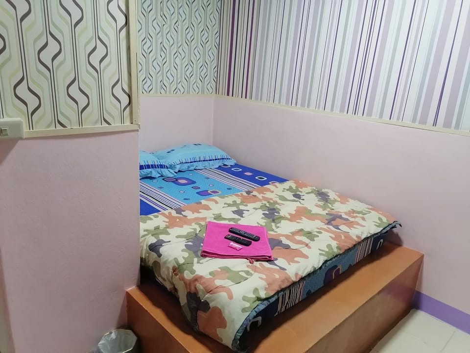 กอล์ฟ​&กิ๊ฟ​โฮม Hotel in Laos