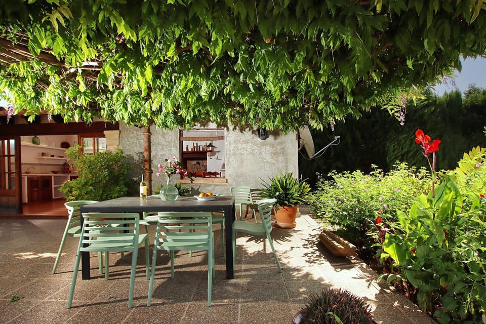 Panada Villa in Raiguer