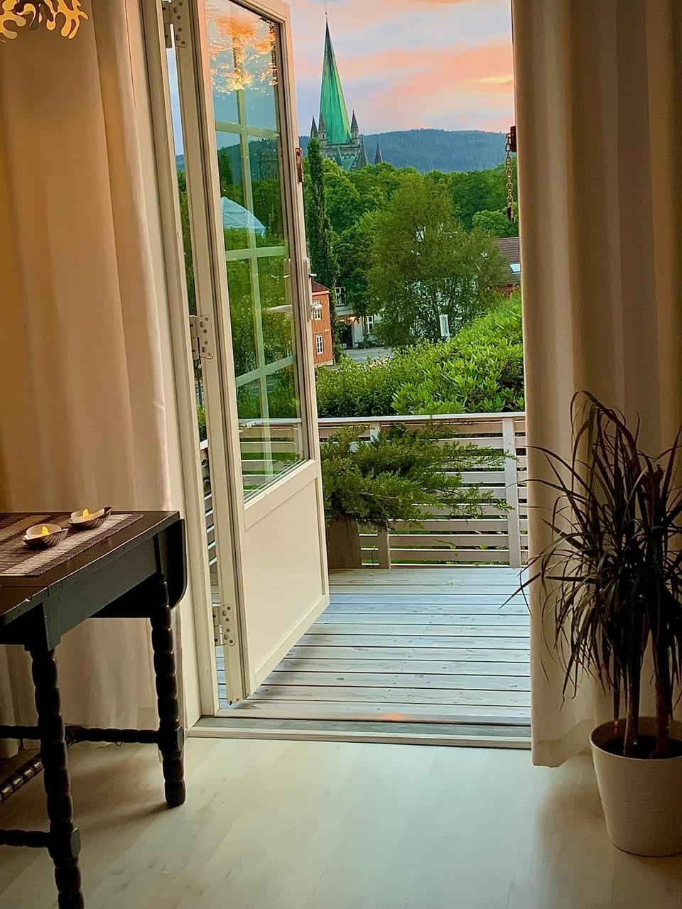 Balcony/Terrace, Garden view