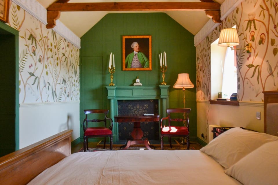 Photo of the whole room