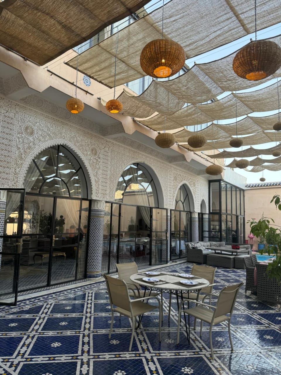 Patio, Restaurant/places to eat