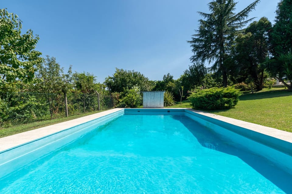 Swimming pool, Swimming pool