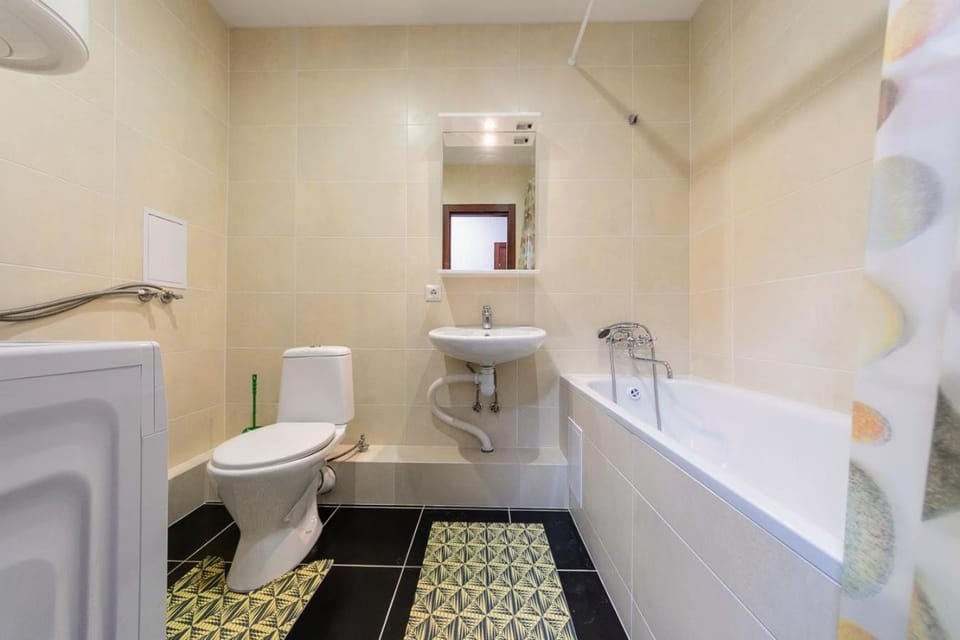 Квартира Ясиноватский переулок 11 и 10 тепло и вода Apartment in Kiev City - Kyiv