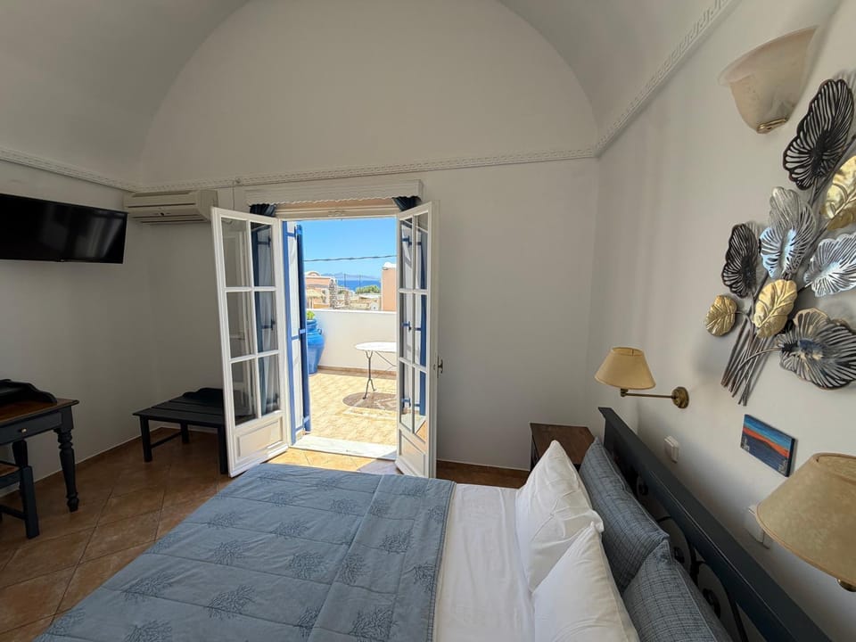 Leonidas Apartments Apartment hotel in Kamari