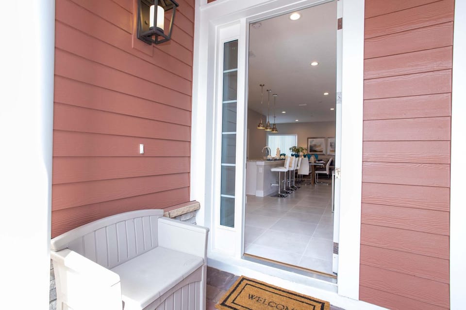 Gorgeous 4 Bedroom Family Friendly Close to Disney 7573 House in Four Corners