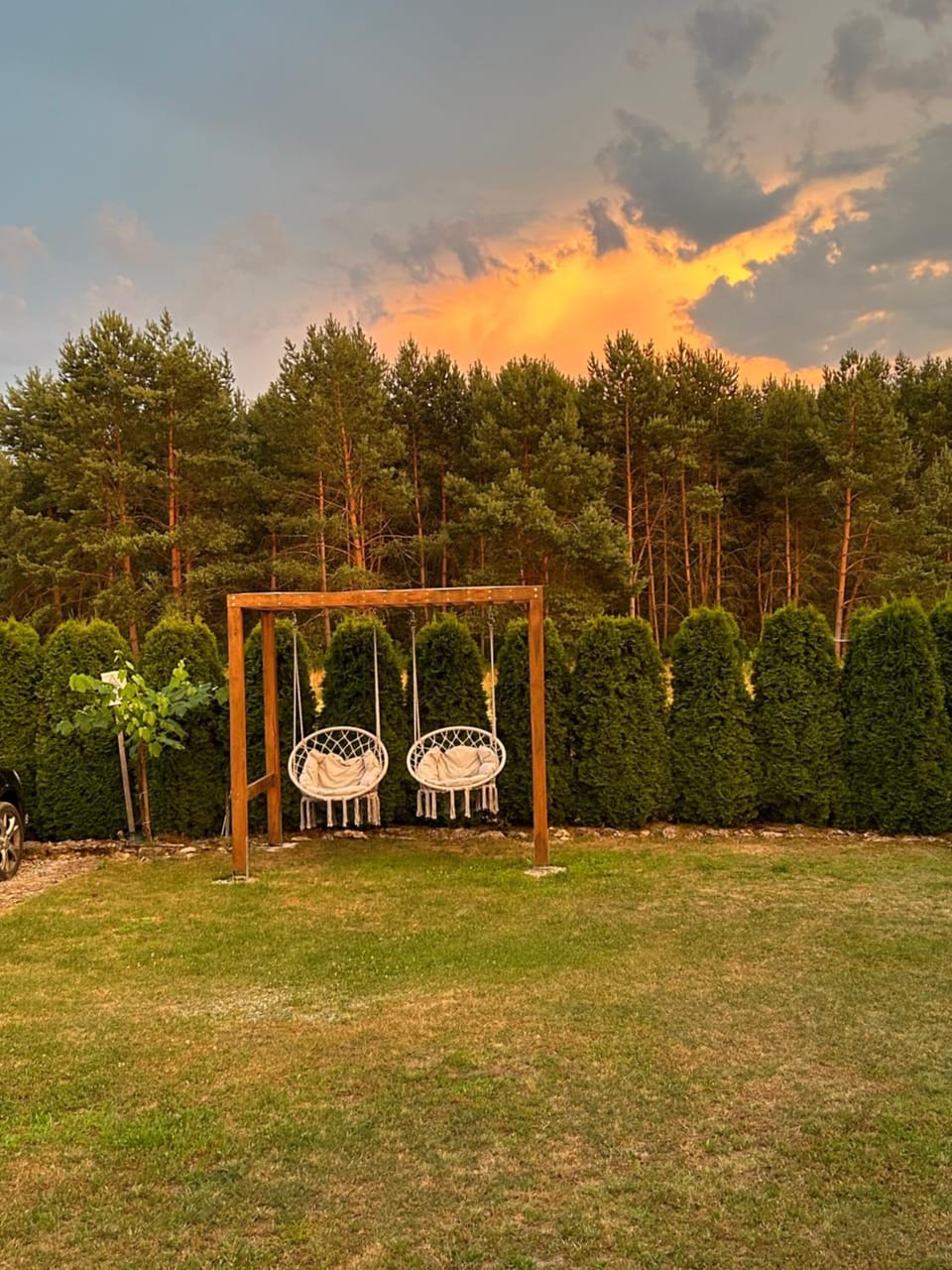 Brzozowy Dworek - Winnica Lipowiec Farm Stay in Lviv Oblast