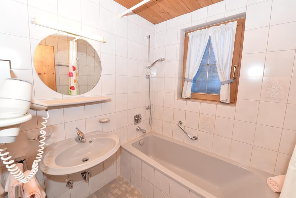 Gästehaus Dorfbäckerei Bed and Breakfast in Tyrol
