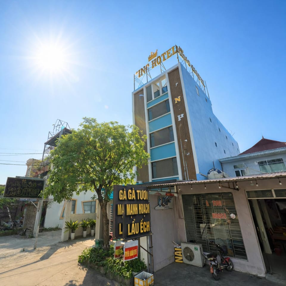 Property building, Day