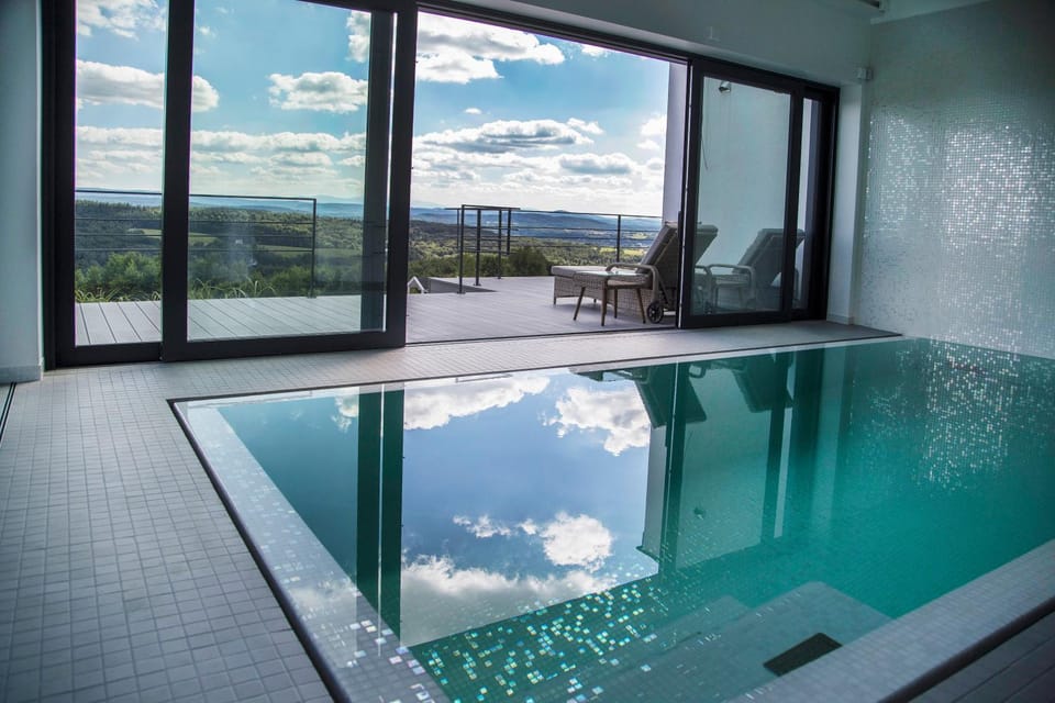Balcony/Terrace, Swimming pool