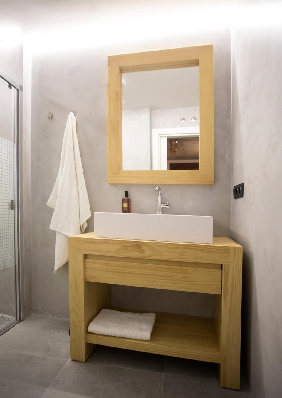 Bathroom, Bathroom