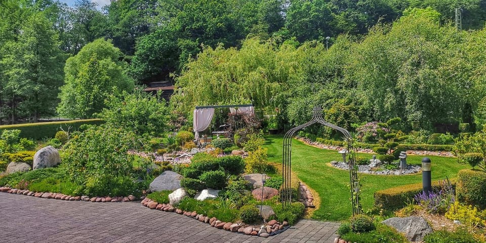 Patio, Natural landscape, Summer, Garden, Garden view, Mountain view, Inner courtyard view