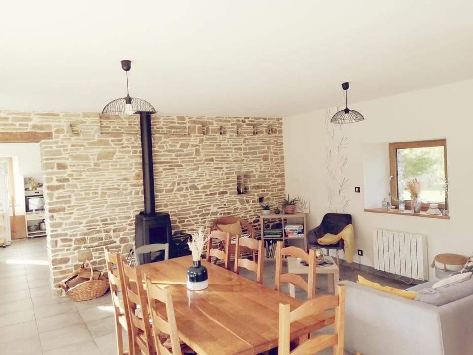 Gîte de Landemeure, 10 couchages, accès PMR House in Normandy