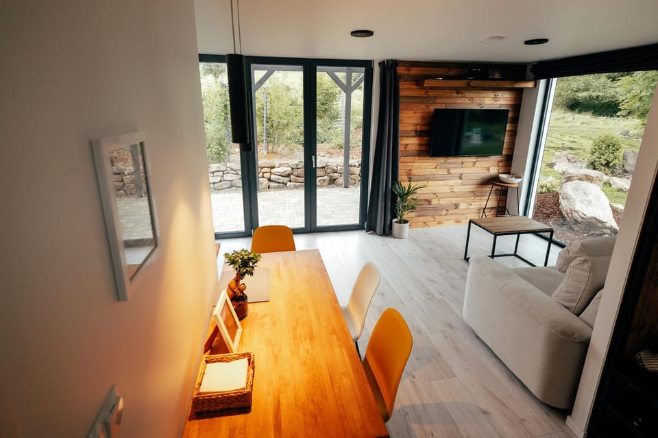 Living room, Garden view