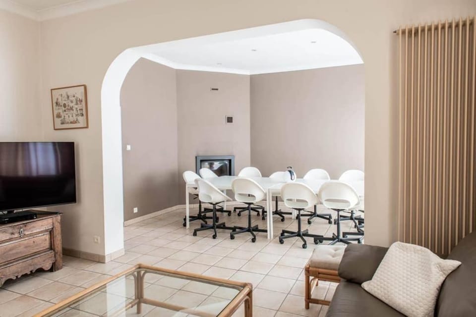 Les Hauts de Meuse House in Wallonia, Belgium