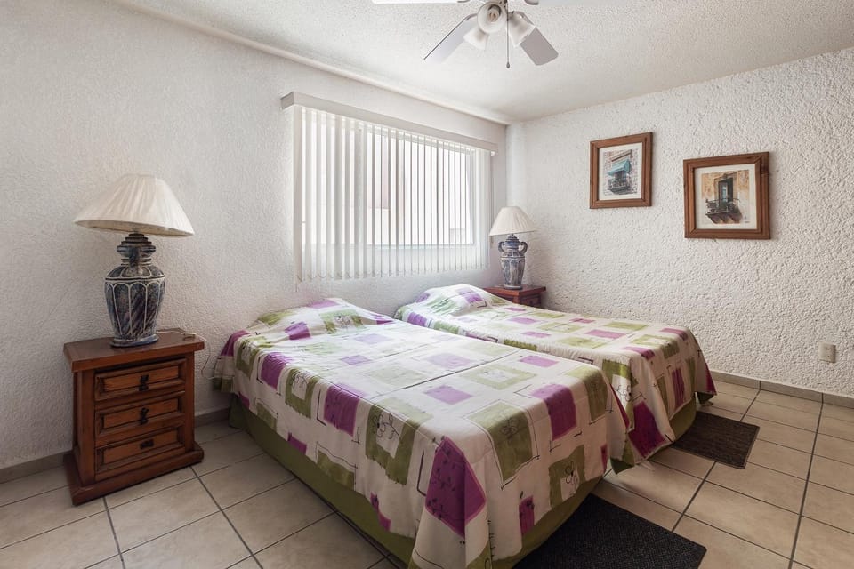 Suite Ubicadísima Zona Residencial Los Arcos 3 Recámaras 102 Cortijo Apartment in Santiago de Queretaro