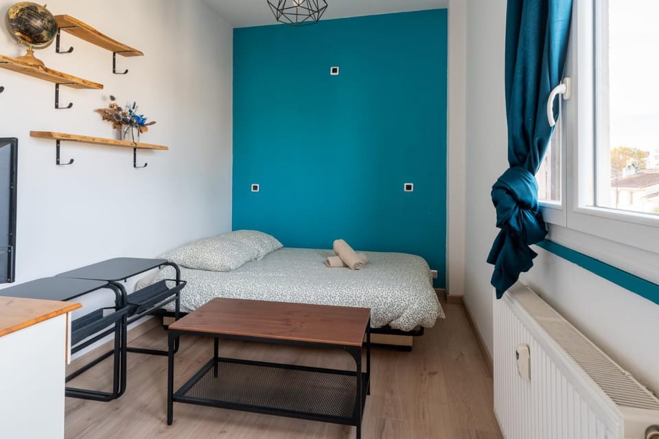 Living room, Bedroom
