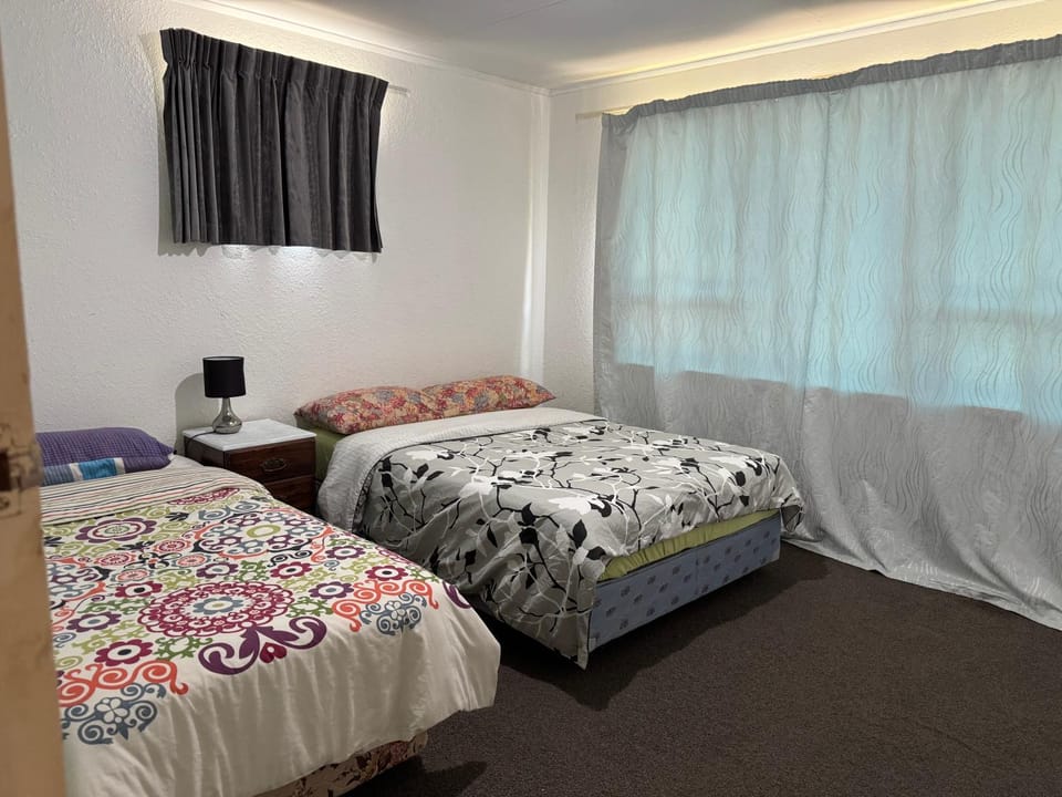 Bayfair Backpack House Bed and Breakfast in Tauranga