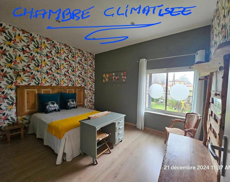 les Box chambre d'hôtes Bed and Breakfast in Figeac