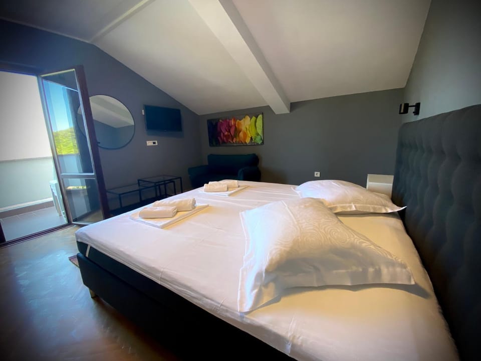 Apartements and rooms next to the Sea - Belveder Rab Sea and Sunset wiew Bed and Breakfast in Supetarska Draga