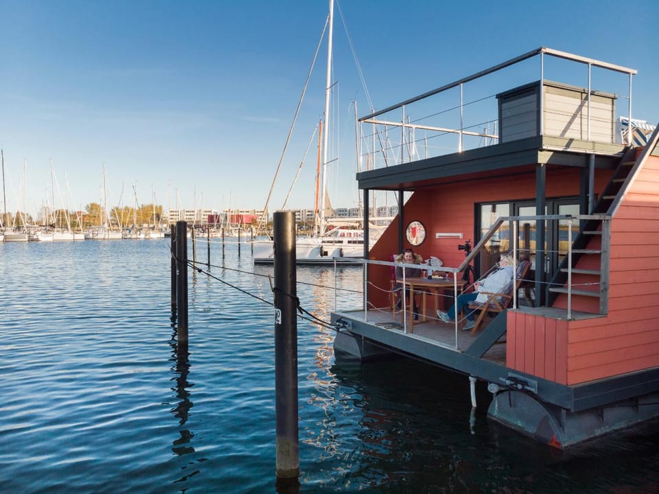 Property building, Lake view, Sea view
