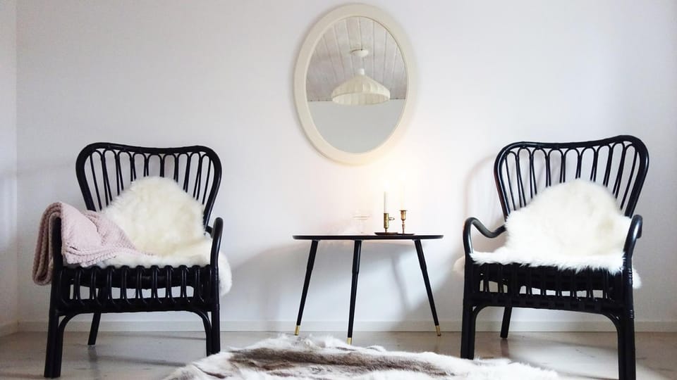 Seating area, Bedroom