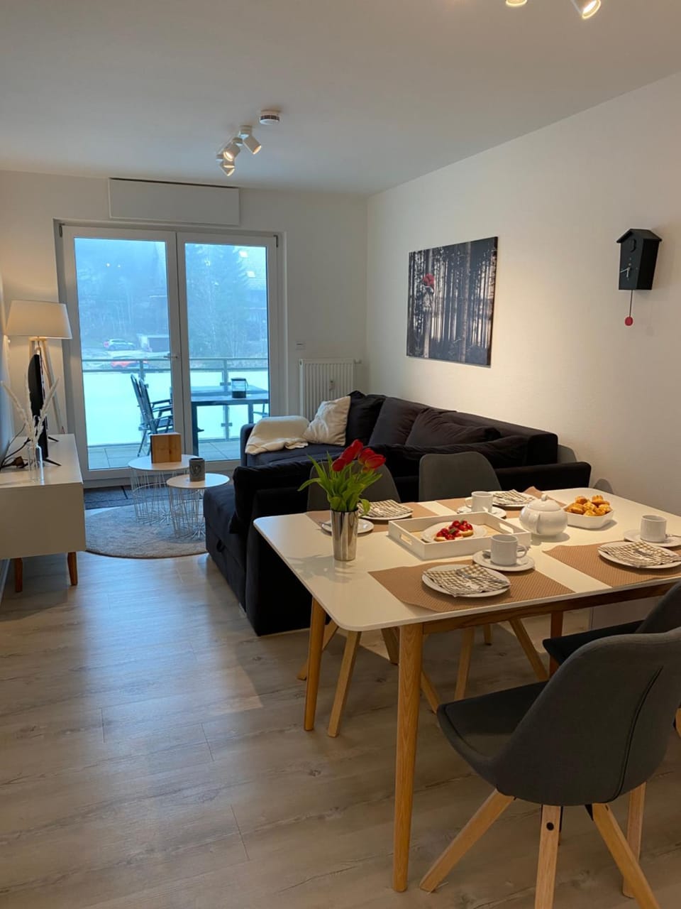 Living room, Seating area, Dining area