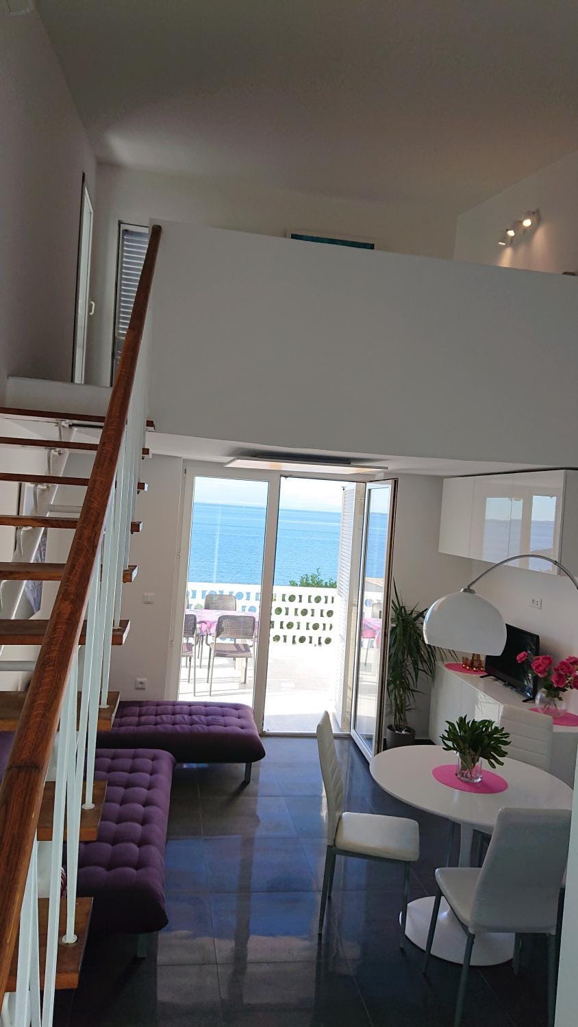 Balcony/Terrace, Balcony/Terrace, Living room, Photo of the whole room, Seating area, Dining area, Sea view