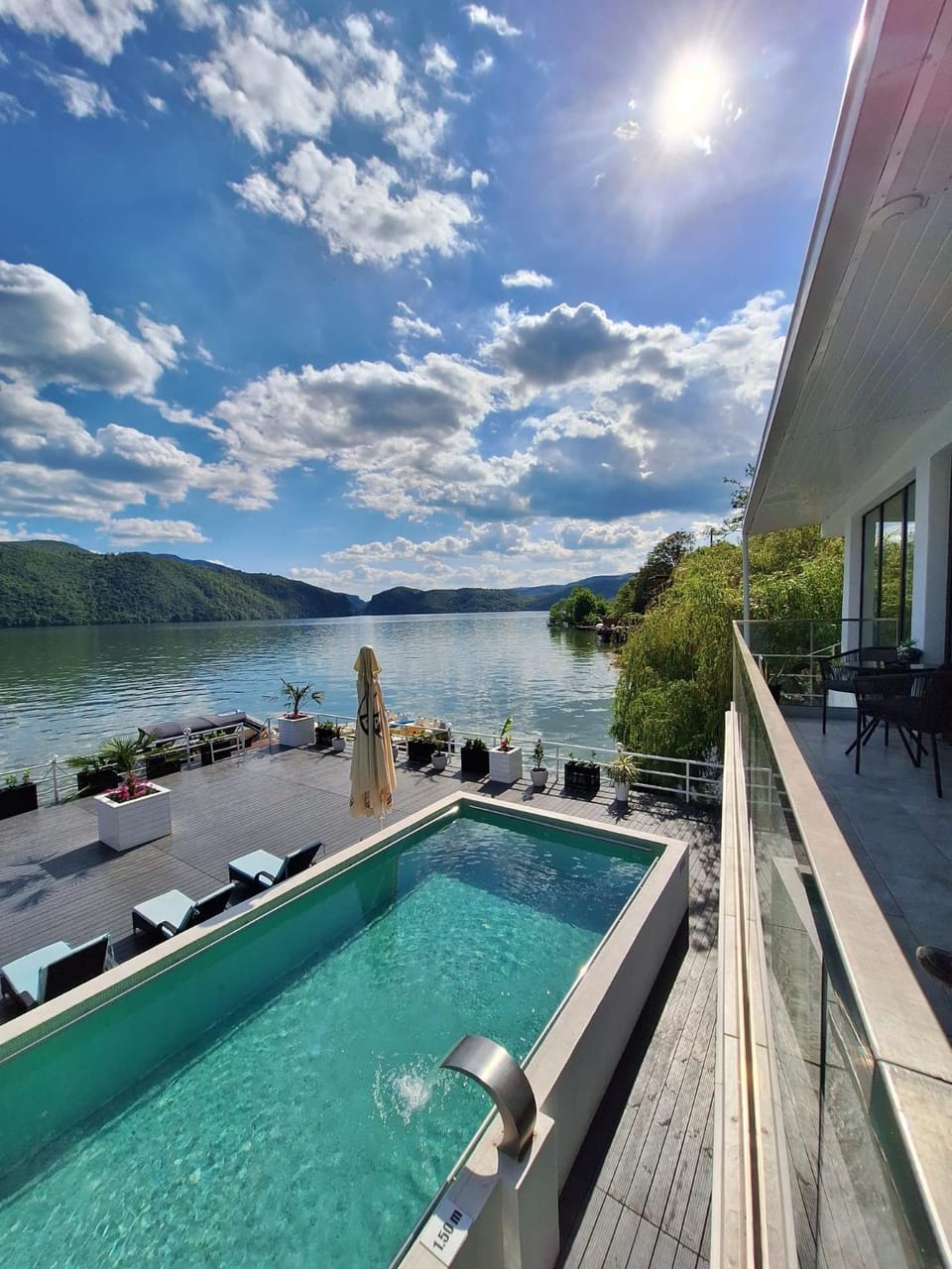 Swimming pool, Swimming pool