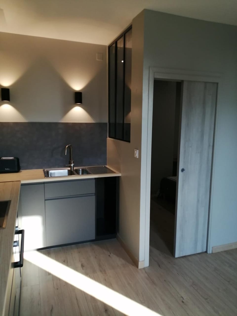 Kitchen or kitchenette