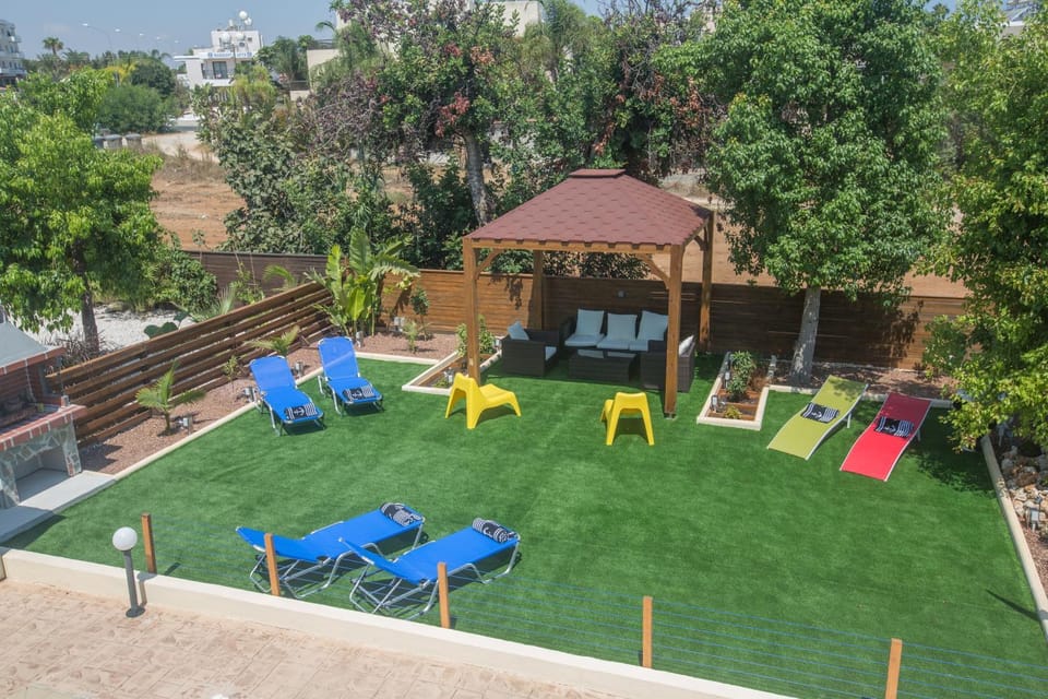 Patio, Garden, Balcony/Terrace, Garden view