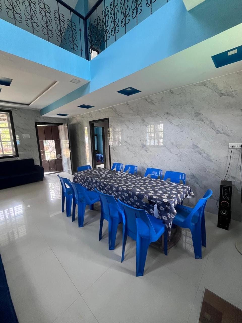 Blue House Villa in Maharashtra