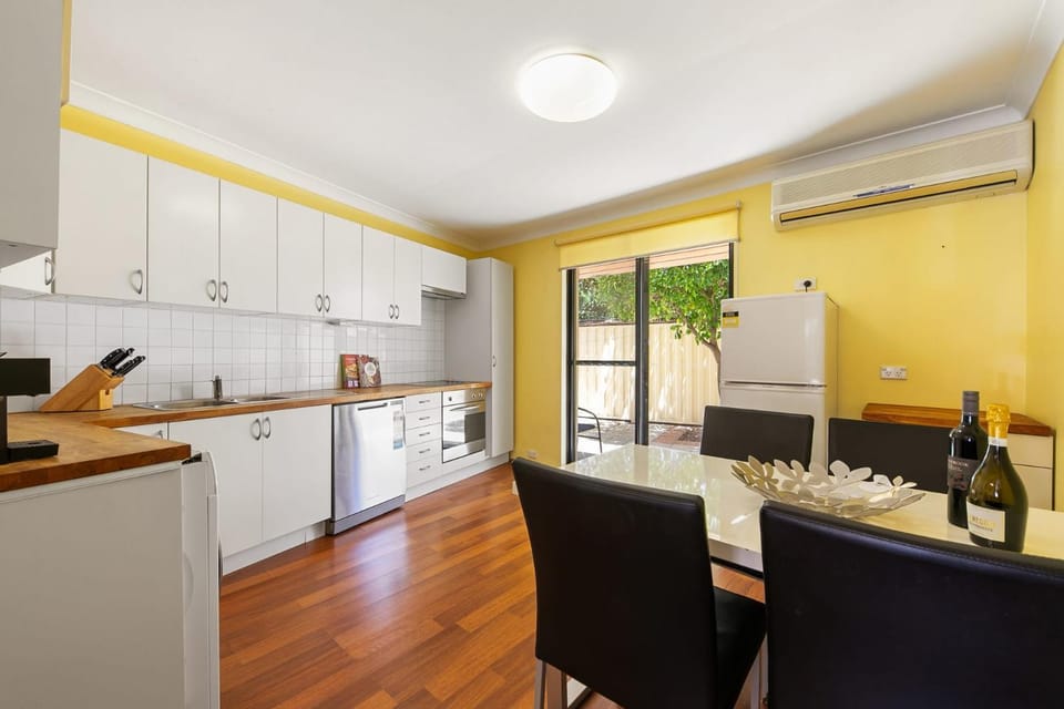 Swan River Applecross Heathcote Park 1BR Villa Apartment in Applecross